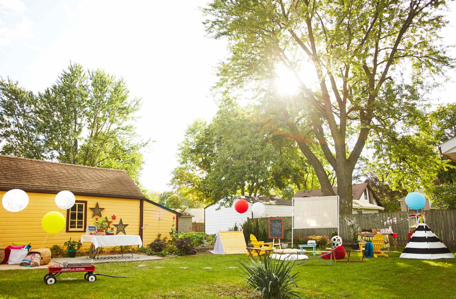 14 Backyard Movie Night Ideas for the Perfect Summer Evening
