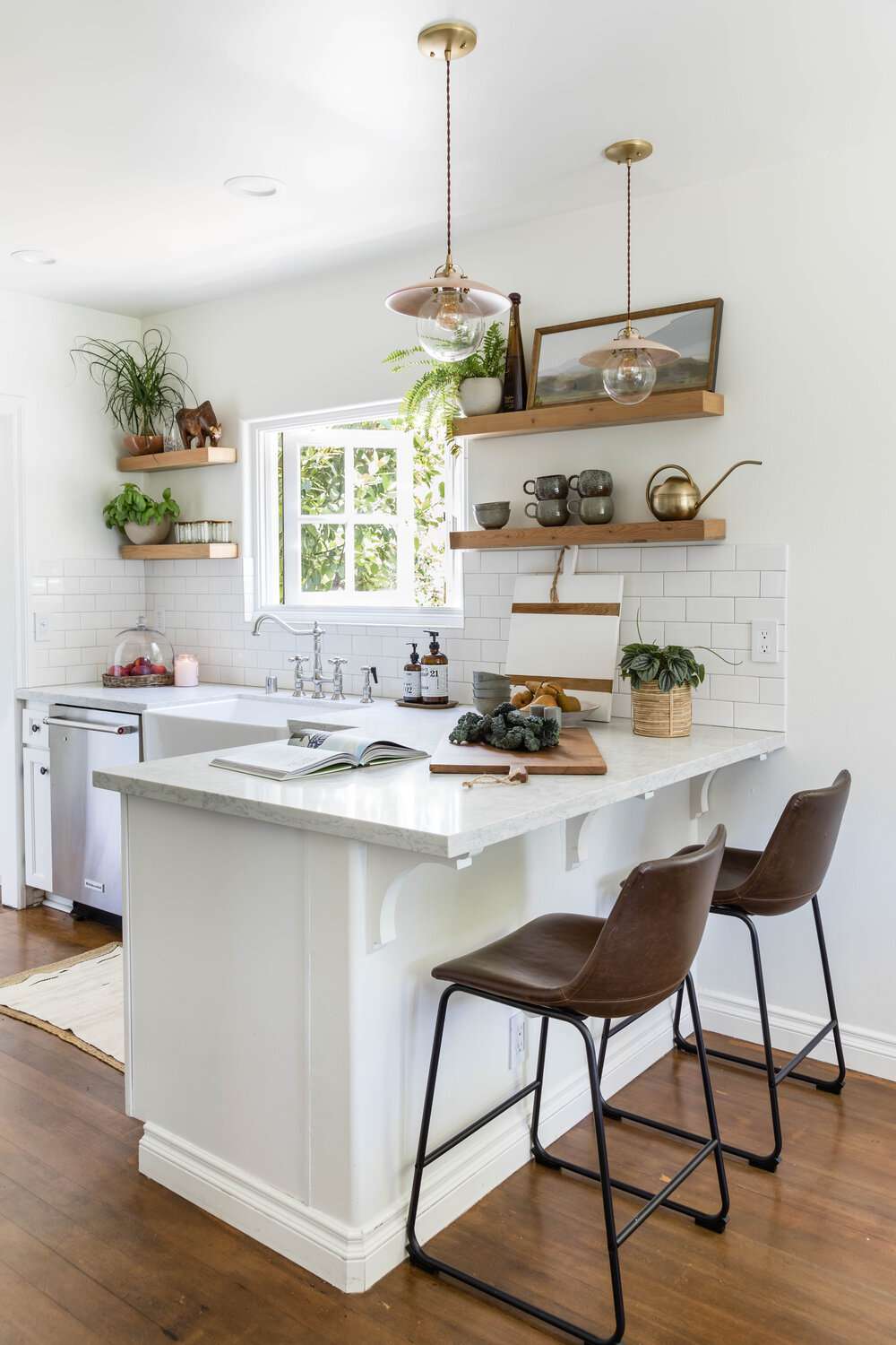 23 Kitchen Bar and Eat-In Counter Design Ideas