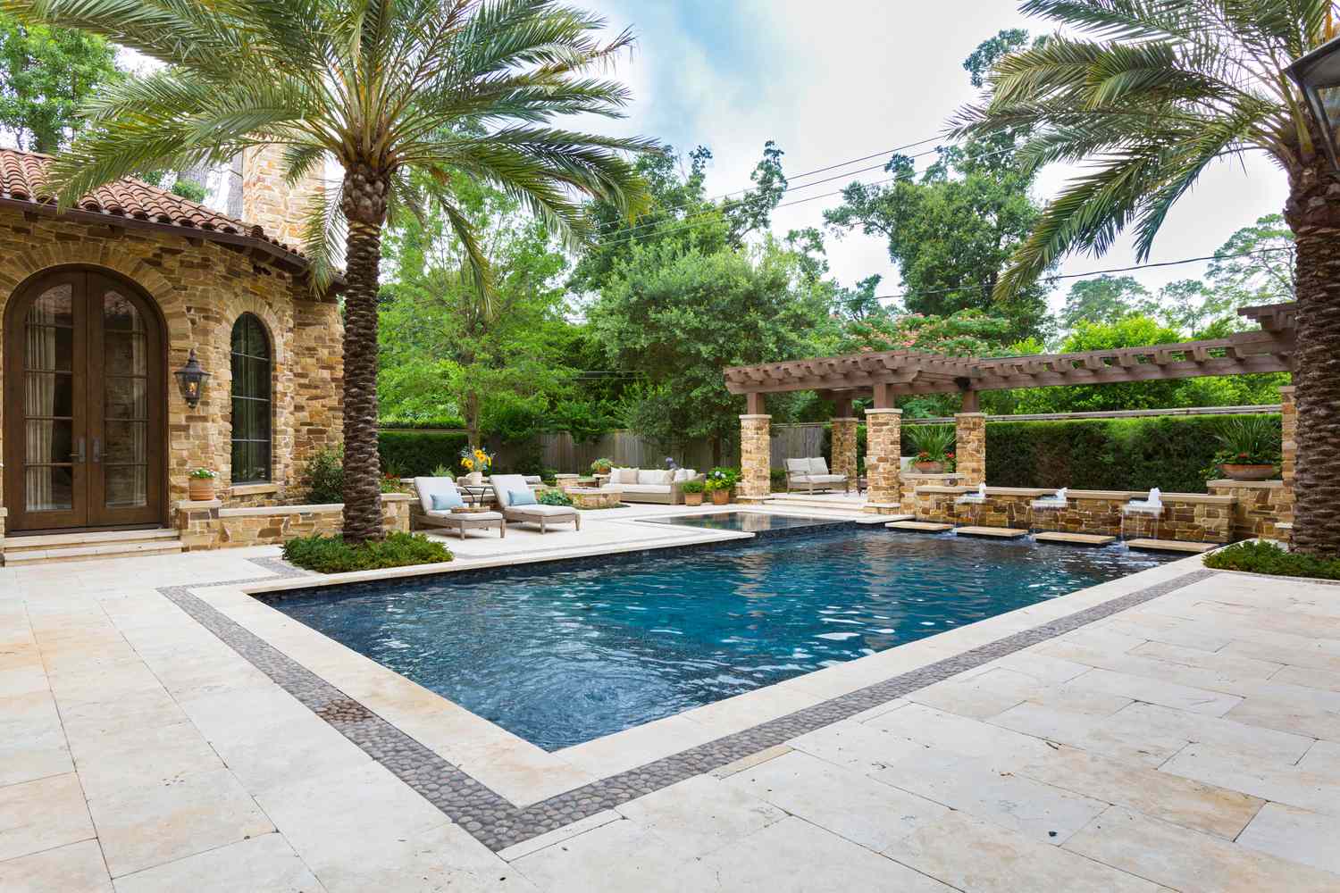 25 Pool Design Ideas that Make a Splash