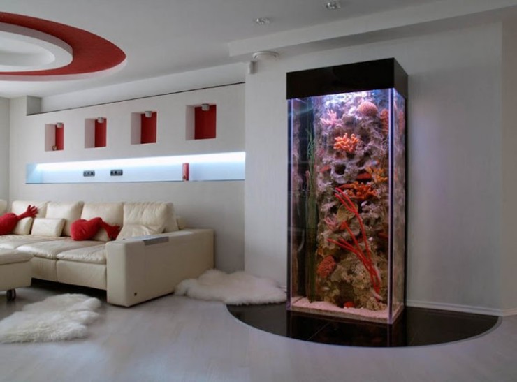 25 Rooms With Stunning Aquariums