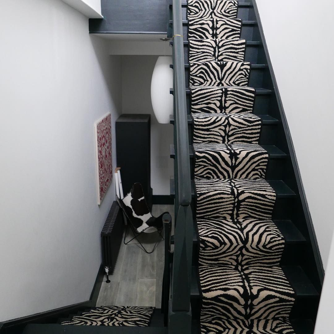30 Black and White Stair Ideas That Will Make a Great First Impression