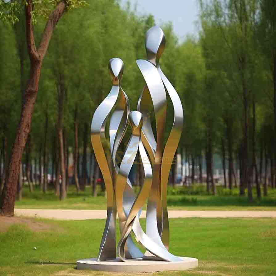 30 Large Garden Sculptures & Statues: Make Your Garden a Dream