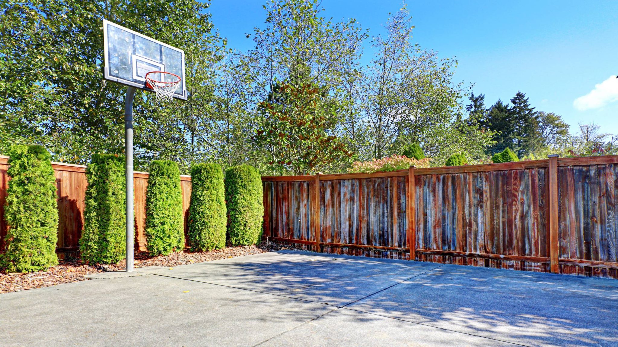 A Guide to Creating Your Own Backyard Basketball Court | Airtasker US
