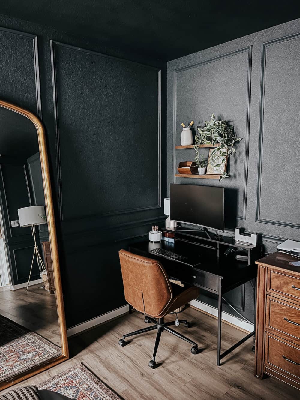 Creating a Small Bedroom Office Corner – Love & Renovations