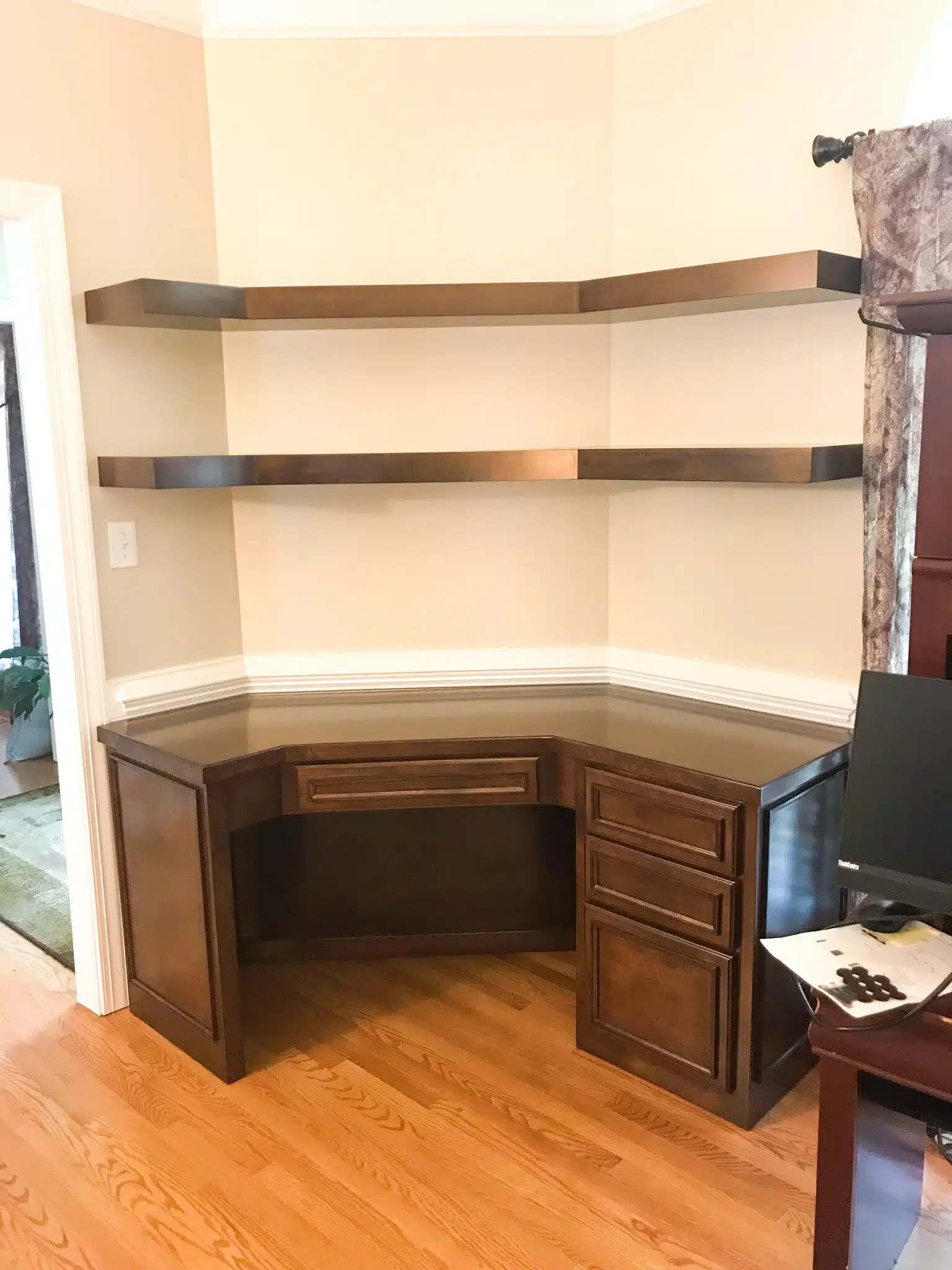 Custom Home & Office Built-In Desks — Woodmaster Custom Cabinets