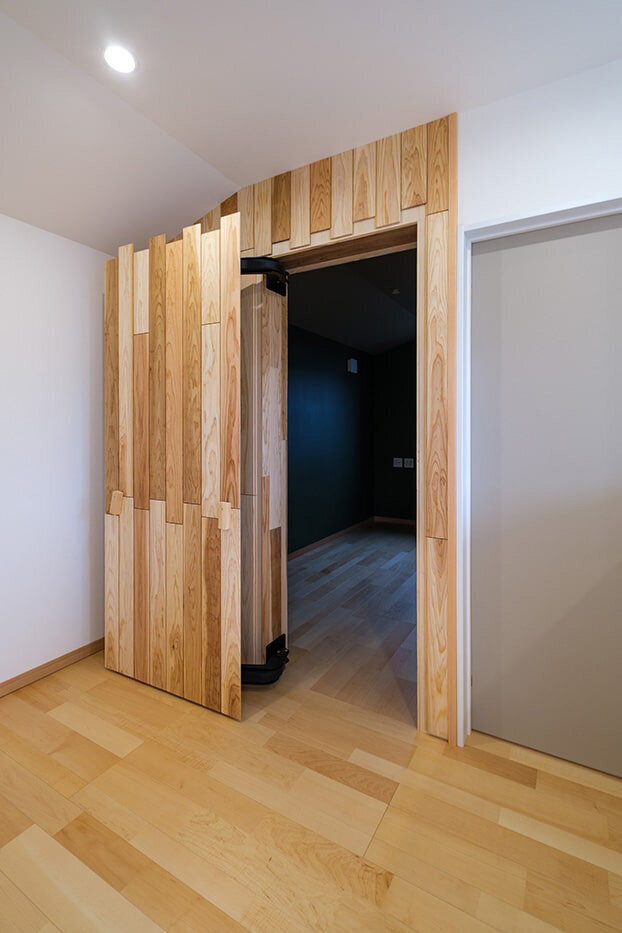 Hidden Door in Private Residence | Furniture, Architectural, Marine Hardware | Japanese Manufacturer | LAMP | Sugatsune Europe