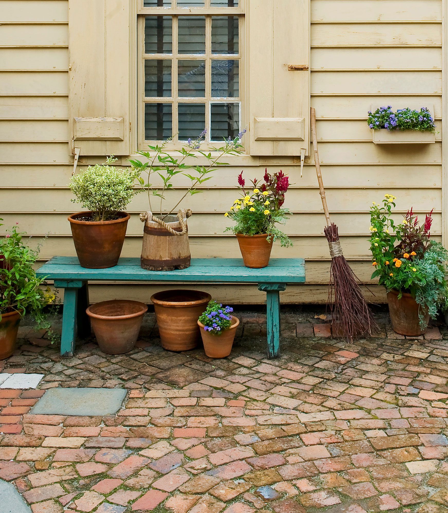 How to Build a Broken Brick Patio