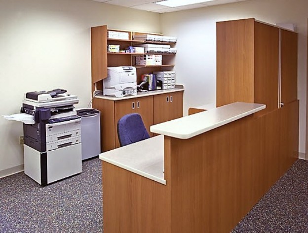 How to Create a Well-Designed Hospital Reception Desk