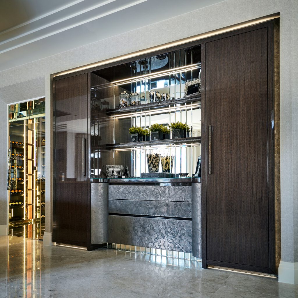 How to Design a Luxurious Home Bar to Elevate Entertaining | Extreme Design