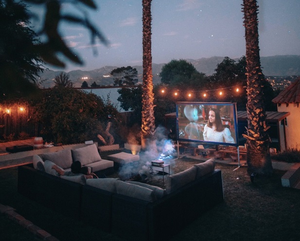 How to Have a Movie Night in Your Backyard - AOPA