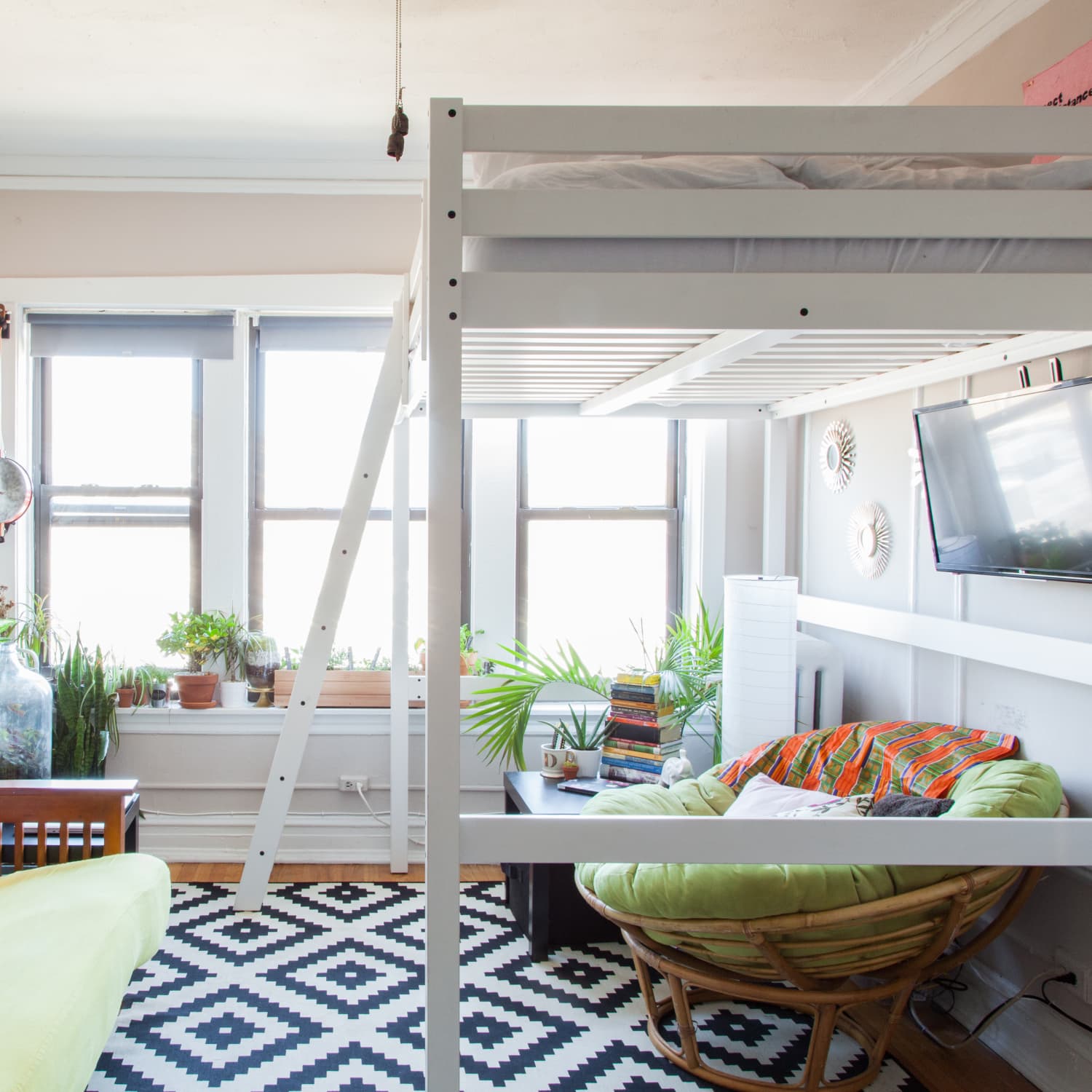 Loft Bed Dos & Don't for Adults | Apartment Therapy