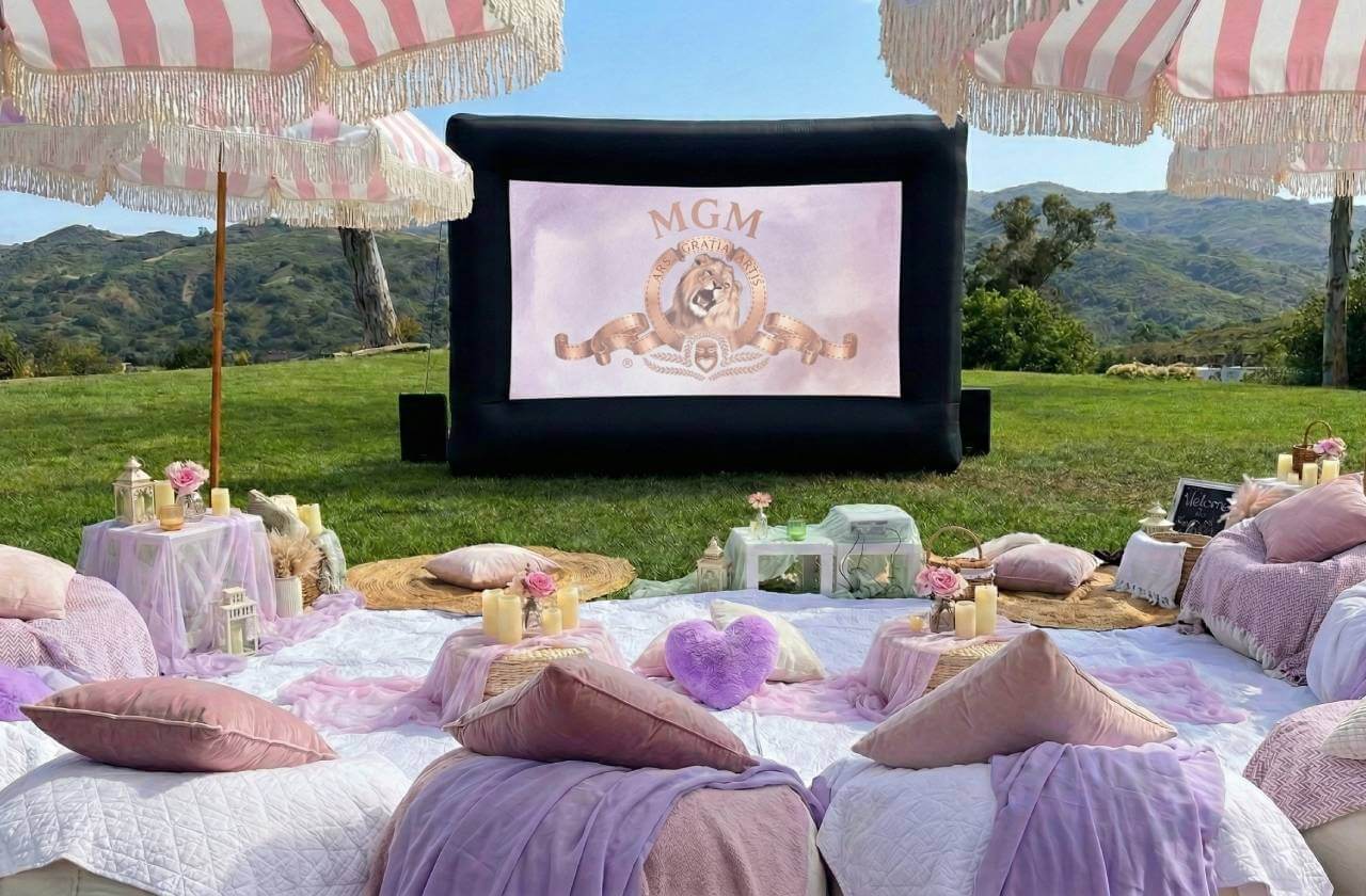 Movie Night Rentals in Los Angeles: Backyard, Outdoor | Picnic Makers