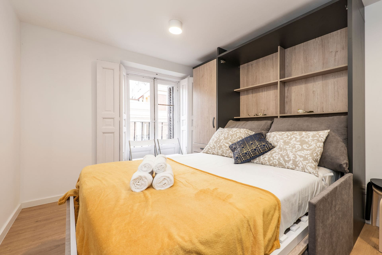 Murphy Beds | Custom Wall Beds With Storage Features – Renuity