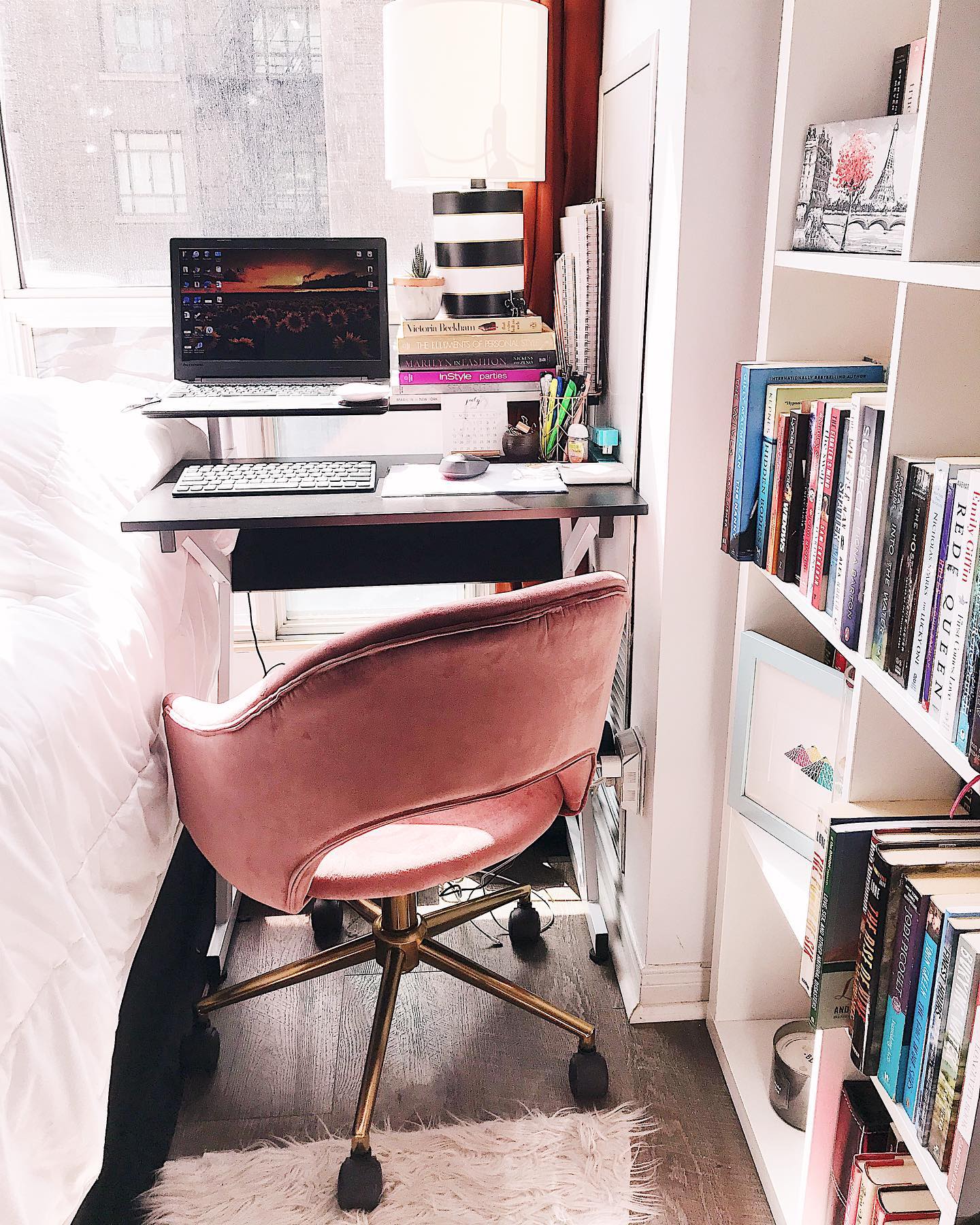 Office/ Bedroom Den Desk
