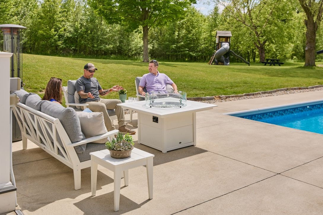 Pool Decorating Ideas for Parties: Lighting, Layout & Entertainment