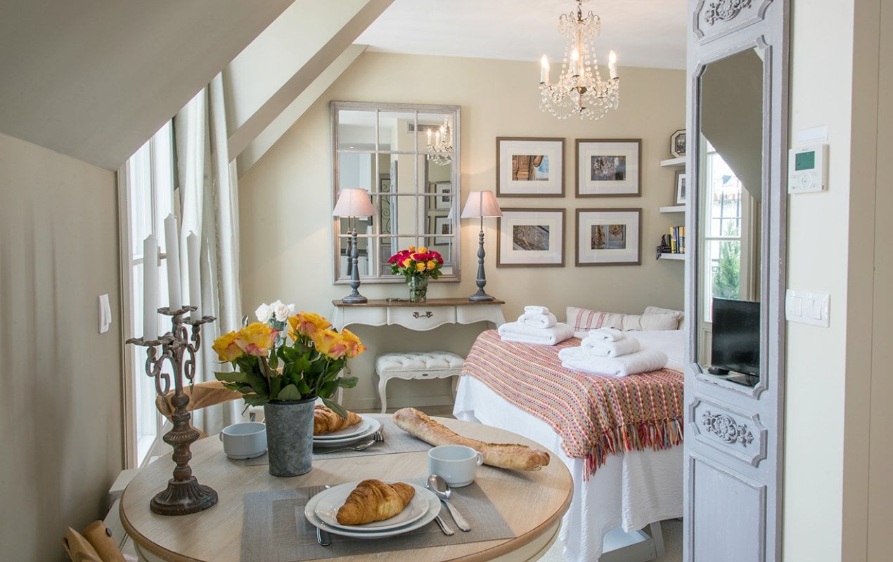 Small Space, Parisian Style! How to Decorate a Studio Apartment - Paris Perfect