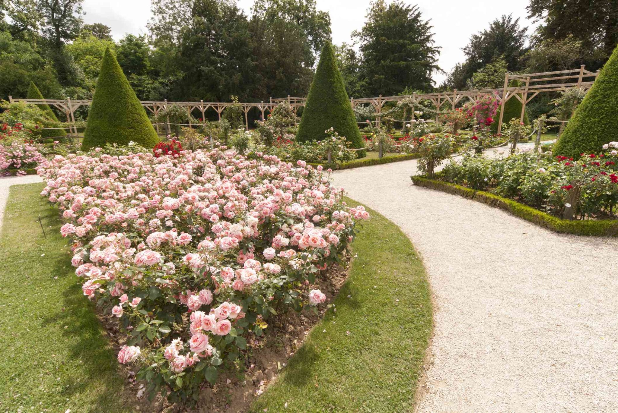 The Elements of a Classic French-style Garden
