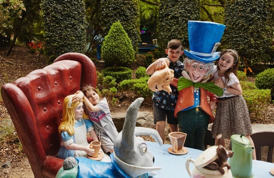 The Four Best Alice in Wonderland Themed Botanical Gardens | Frank Beddor