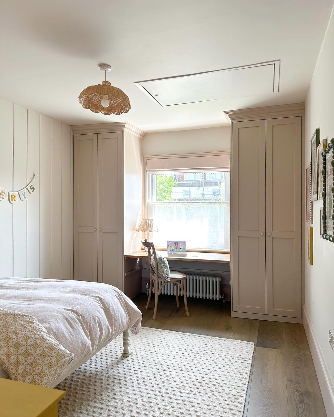 This IKEA PAX Hack Unveils a Genius Desk And Window Seat Idea