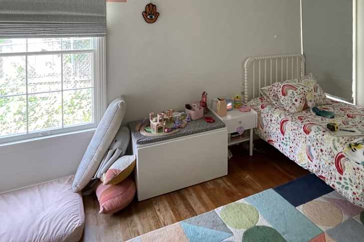 This Kid's Bedroom Got Bold Colors and Smart Storage Solutions | Apartment Therapy