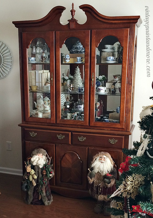 Updating a China Cabinet with Paint | Vintage, Paint and more...