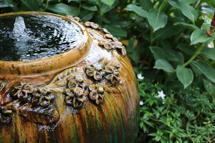 Water Features for a Decorative Pond