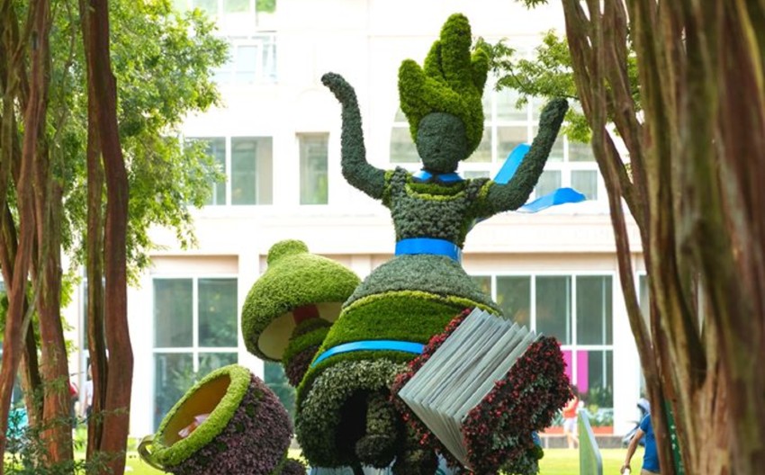 You Could Take a Trip Down the Rabbit Hole in Atlanta Botanical Garden's ' Alice in Wonderland' Exhibit | Glitter Magazine
