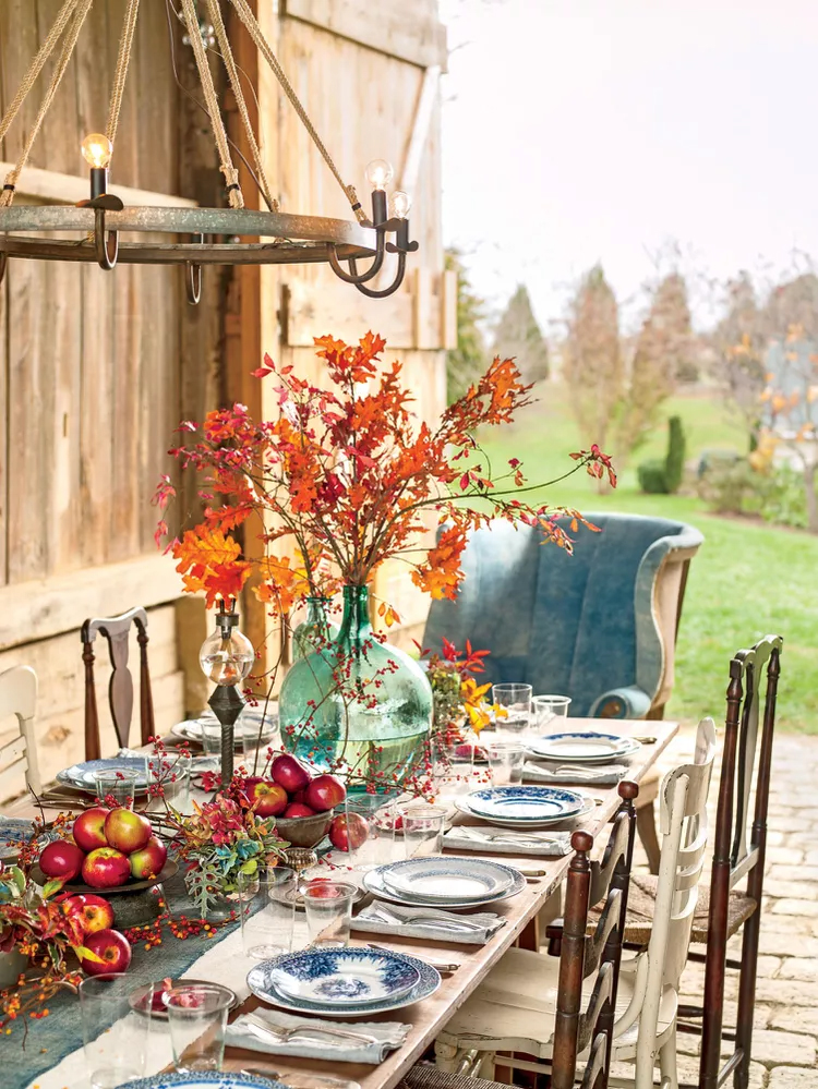 10 Inspired DIY Fall Centerpiece Ideas To Welcome The Holiday Season | by Bride & Blossom, NYC's Only Luxury Wedding Florist -- Wedding Ideas, Tips and Trends for the Modern, Sophisticated Bride