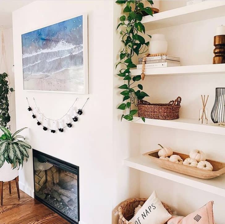 12 Best White Pumpkin Decor Ideas for Front Porch & More | Apartment Therapy