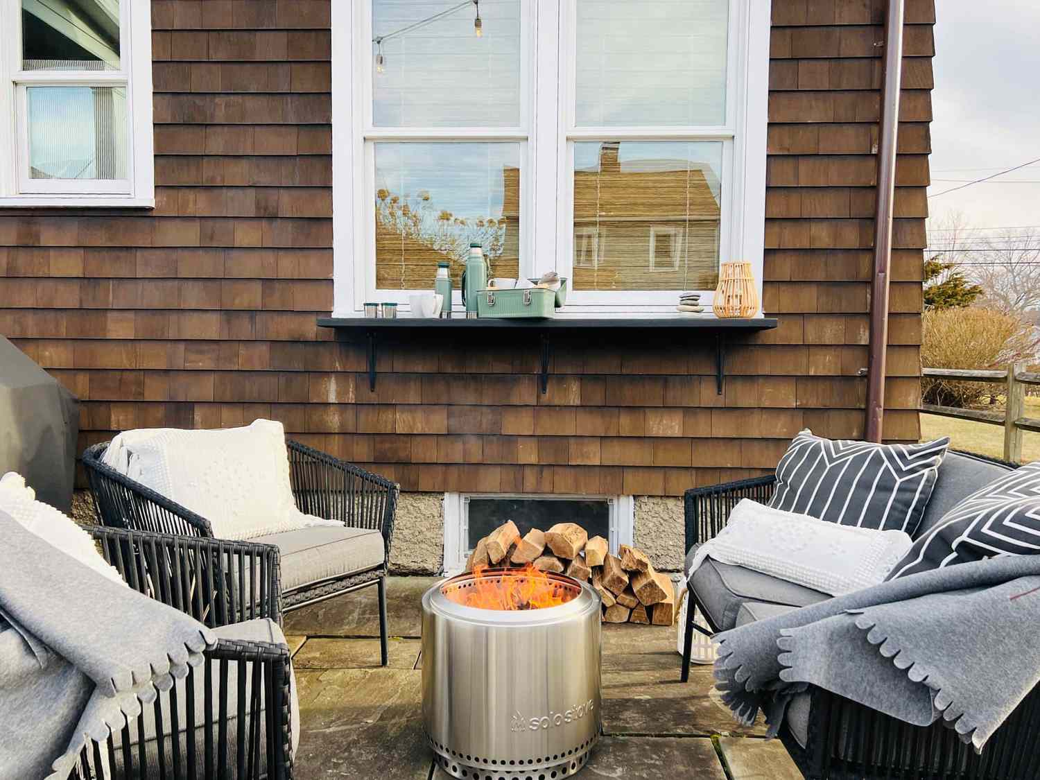 12 Necessities for a Cozy Fall Backyard, All Under $100