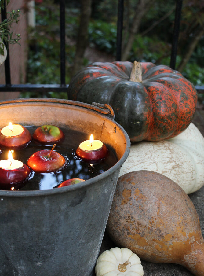 13 Easy Apple Crafts to Celebrate Fall