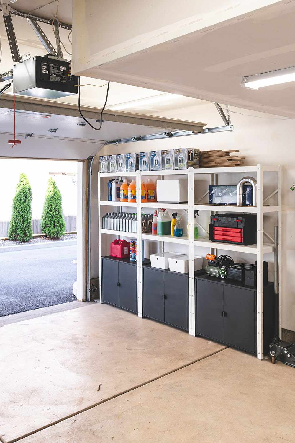 19 Garage Wall Ideas to Makeover Your Space
