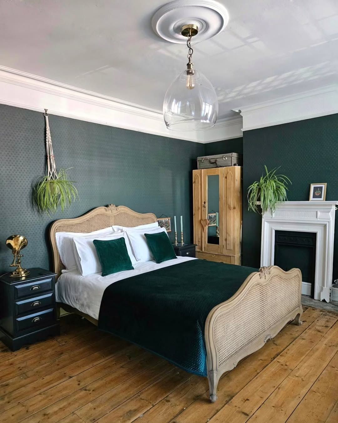 20 Green Bedroom Ideas for 2026 That Make White Walls Feel Like a Missed Opportunity