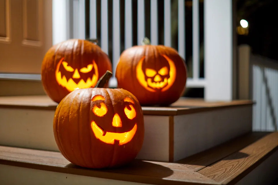 30 Best Pumpkin Faces To Carve for Halloween and Add Some Spooky Fun to Your Decor