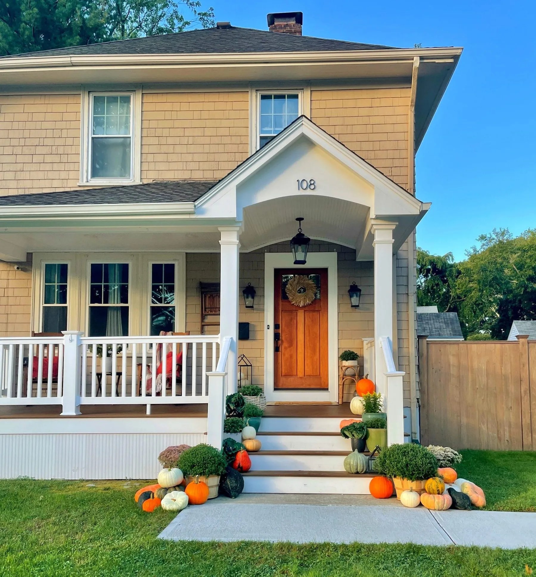 5 Fall Porch Decor Must Haves - Painting by the Penny