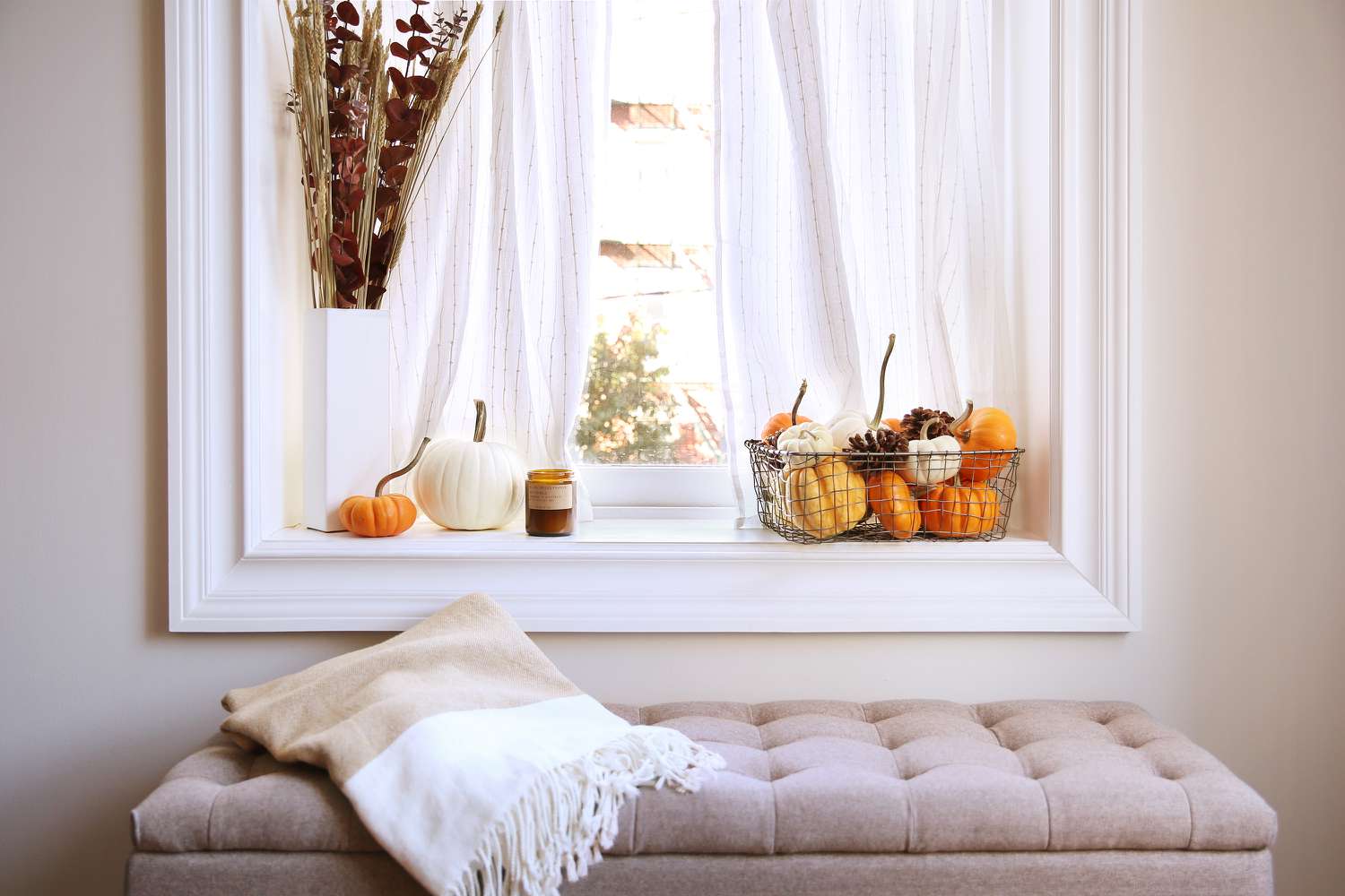 65 Fall Decor Ideas for an Autumn-Inspired Home