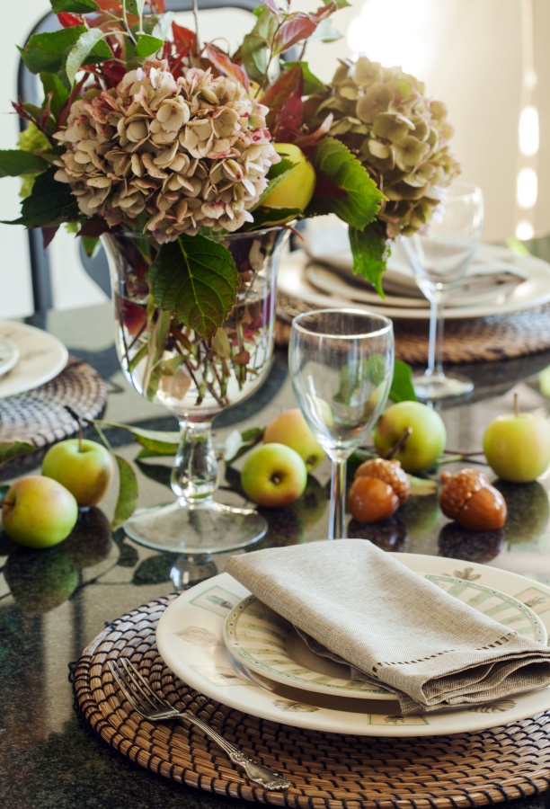 7 Fall Table Settings for Cozy Dining - Town & Country Living