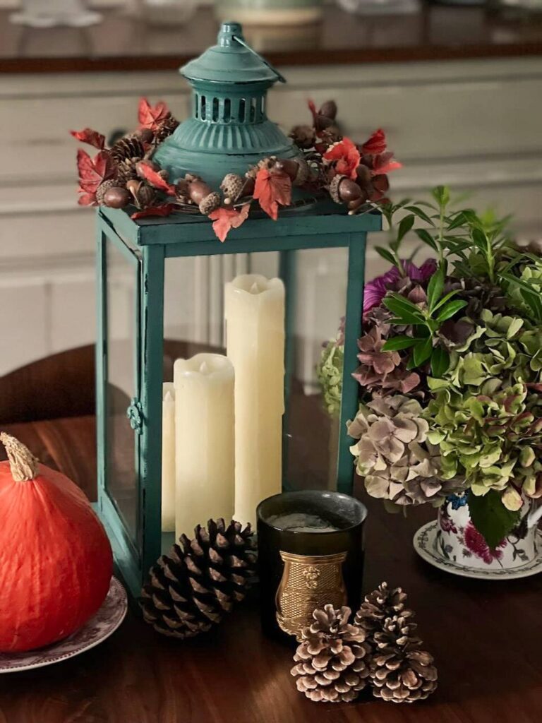 Cosy fall decor in the French countryside