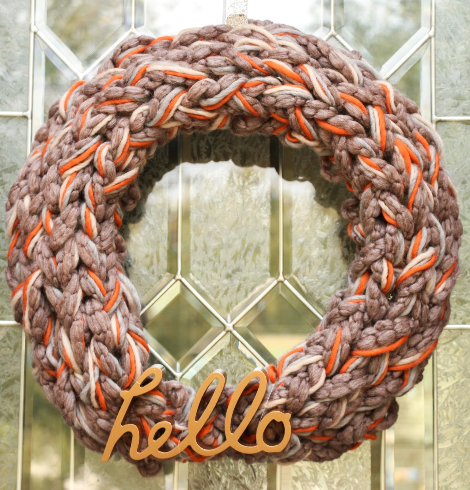 Craft It - An Arm Knitted Fall Wreath - A Kailo Chic Life