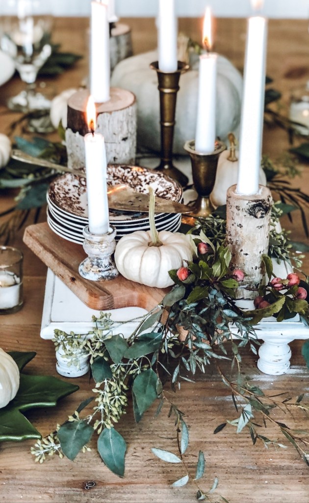 Creating cozy fall vibes with candles - LeCultivateur