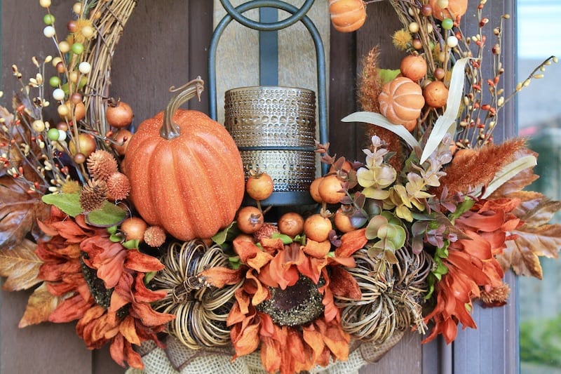 Elegant DIY Pumpkin Wreath With Burlap and Fall Spice Colors