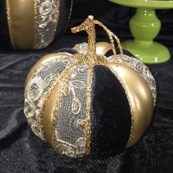 Elegant SML Heirloom Pumpkin, Black Velvet, Gold Fabric, Gold Lace, Cord Pumpkin