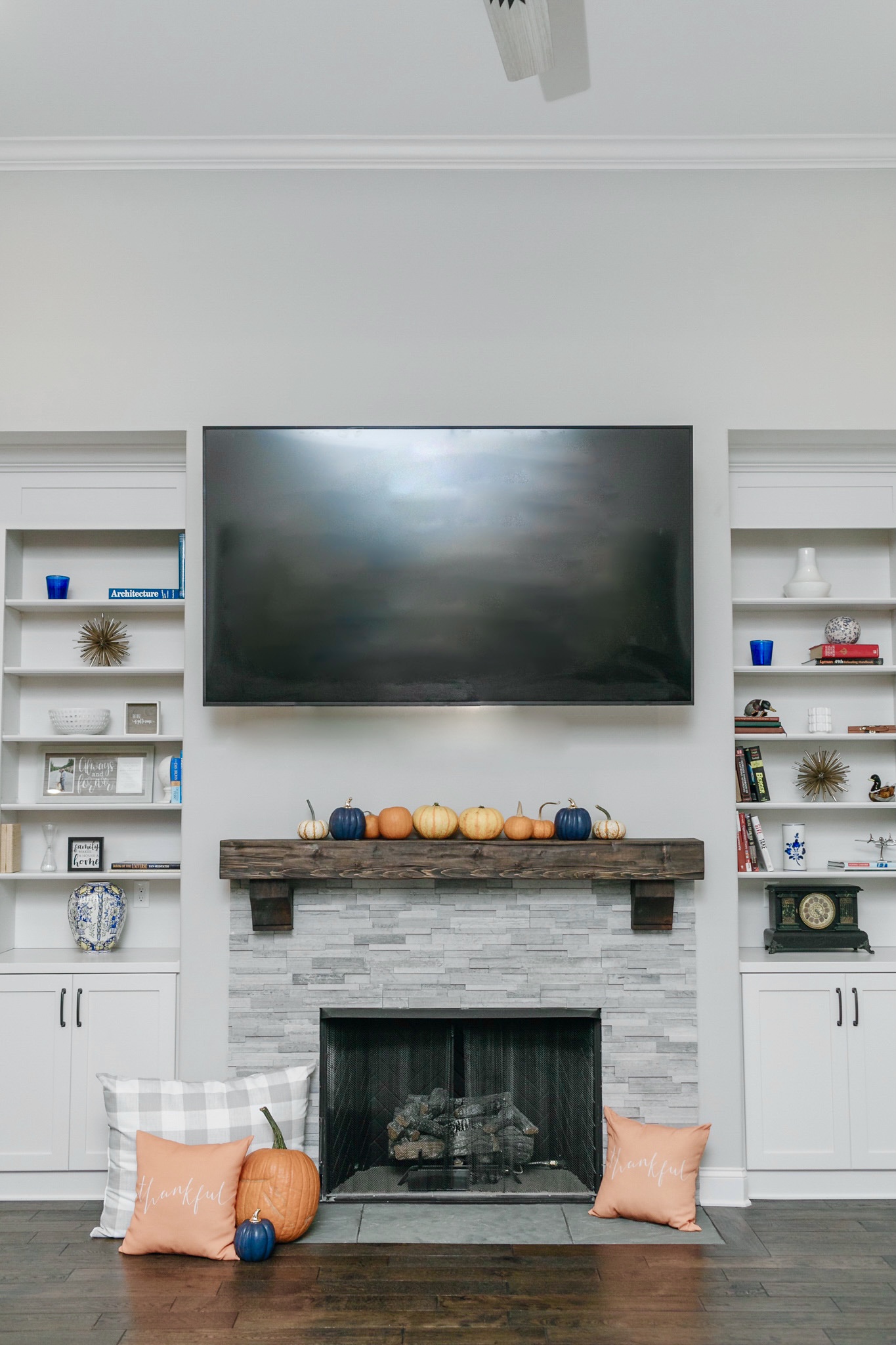 Fall Fireplace Decor | Home - Walking in Memphis in High Heels