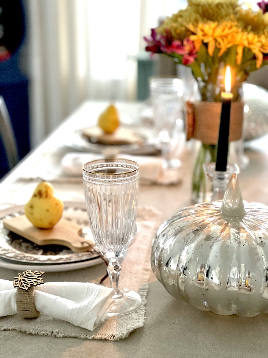Fall Tablescape Ideas: Easy And Affordable Ways To Decorate Your Table For Fall - White Lilac Farmhouse