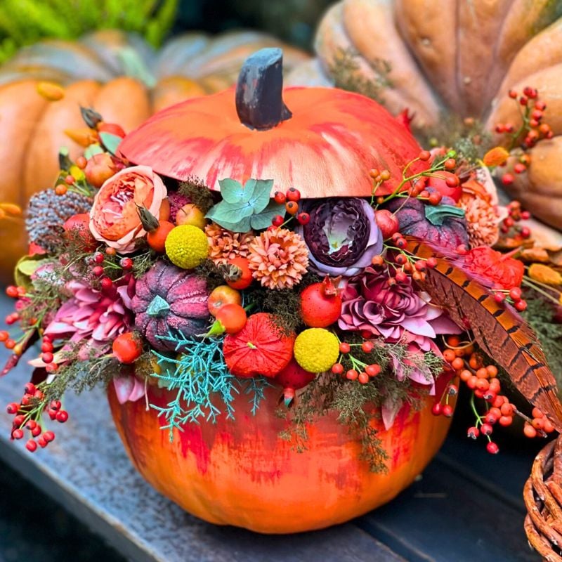 Flower Filled Pumpkin Ideas for Halloween Decor