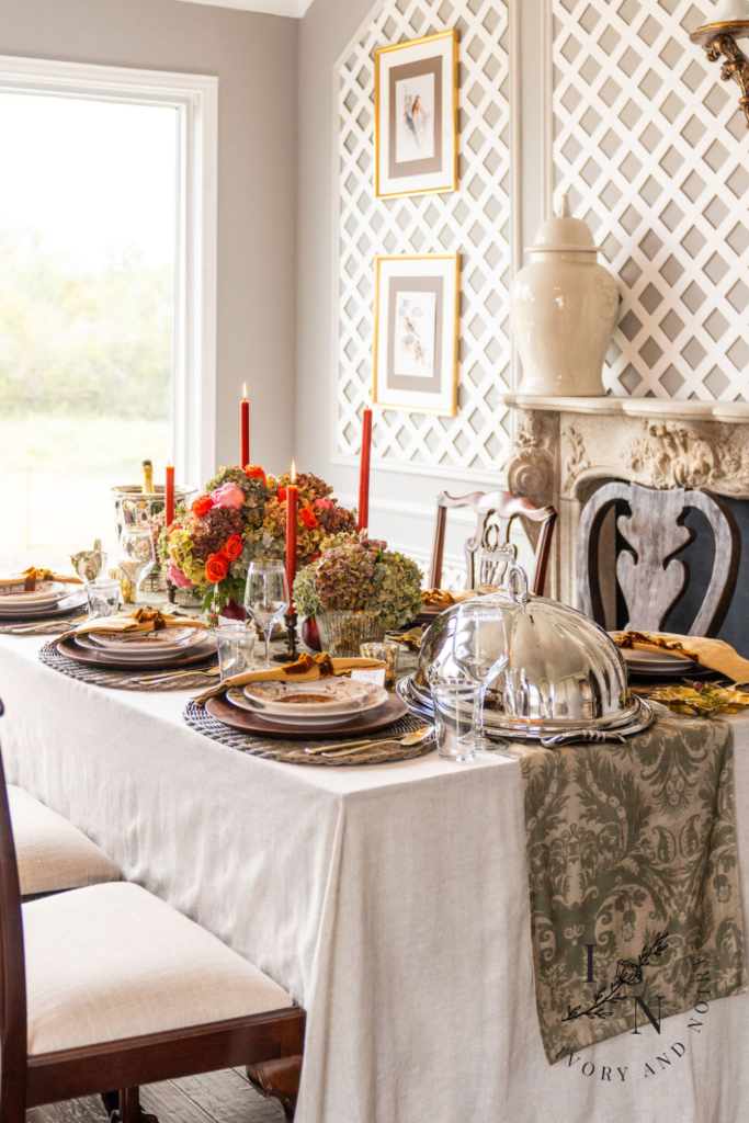 How to Set a Beautiful Thanksgiving Table: Thanksgiving Tablescape and Thanksgiving Table Decor Ideas