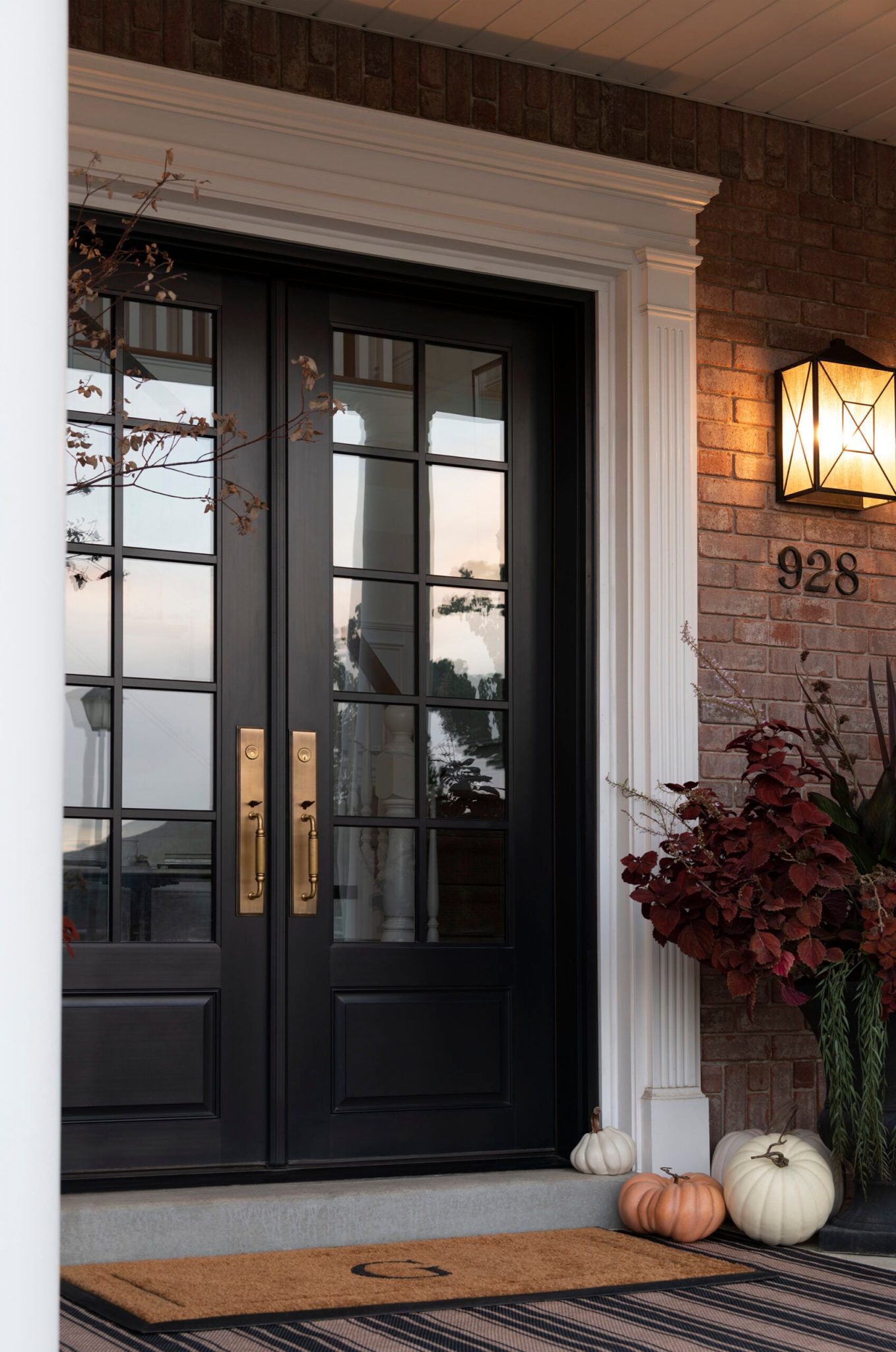 How to Style a Fall Porch- Without Mums