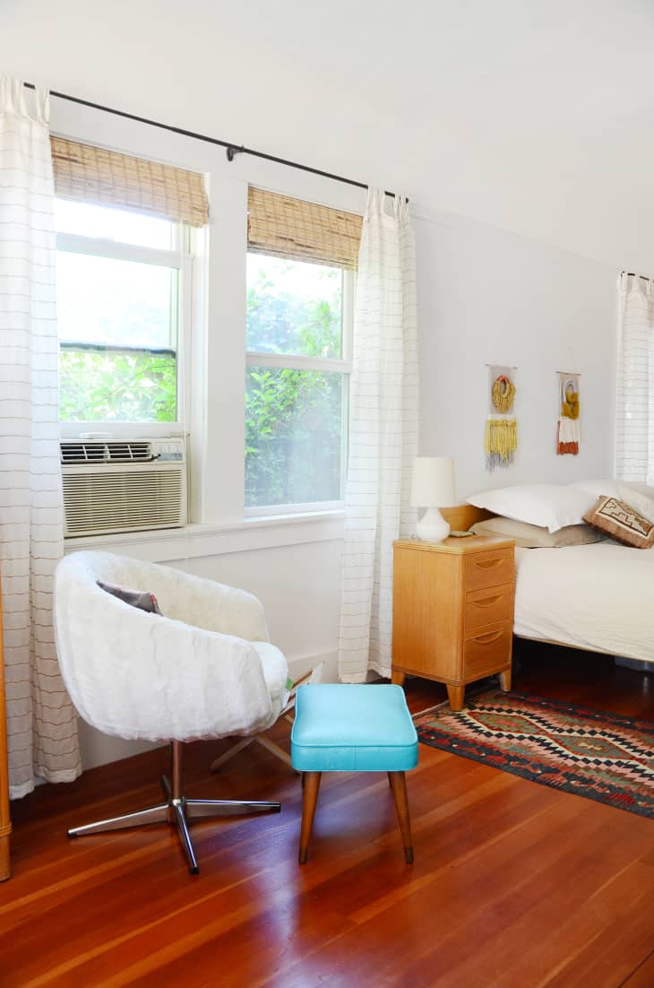 I Swapped Out My Bedroom TV Area for a Reading Nook — Here's What I Learned | Apartment Therapy