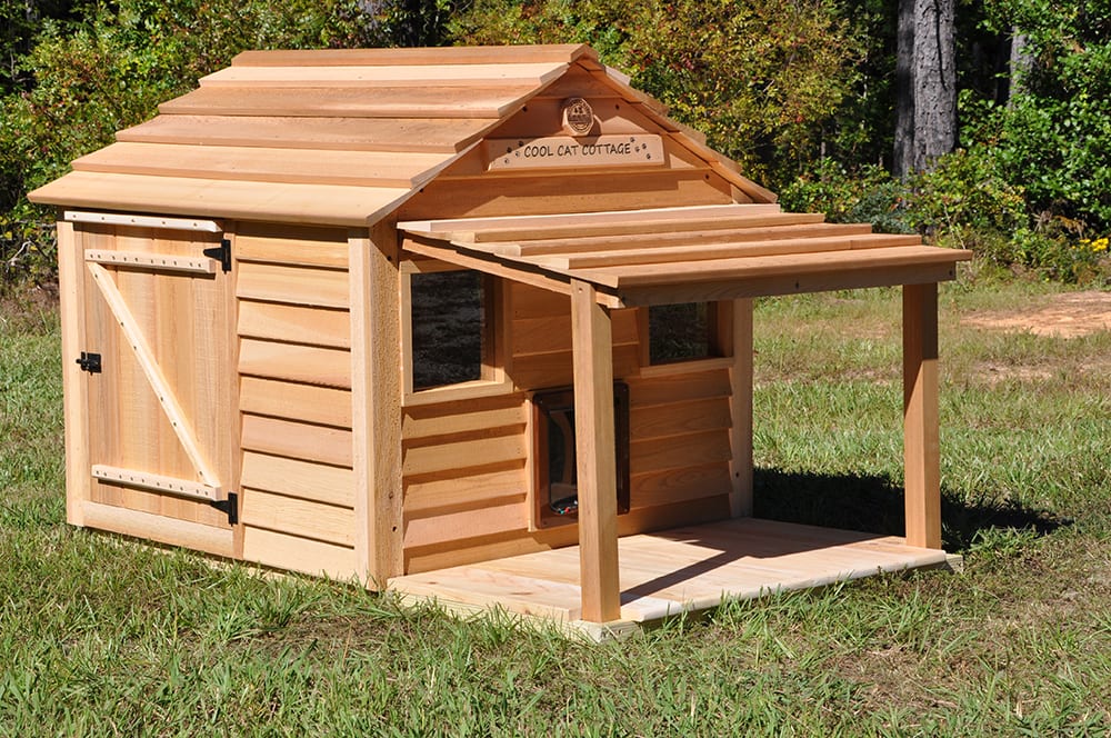 Insulated Cat House for Domestic or Feral Cats - FREE SHIPPING