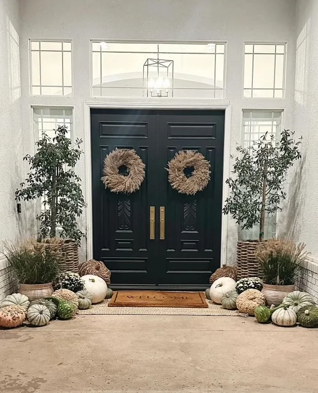 My Favorite Place to Decorate is Right at My Front Steps